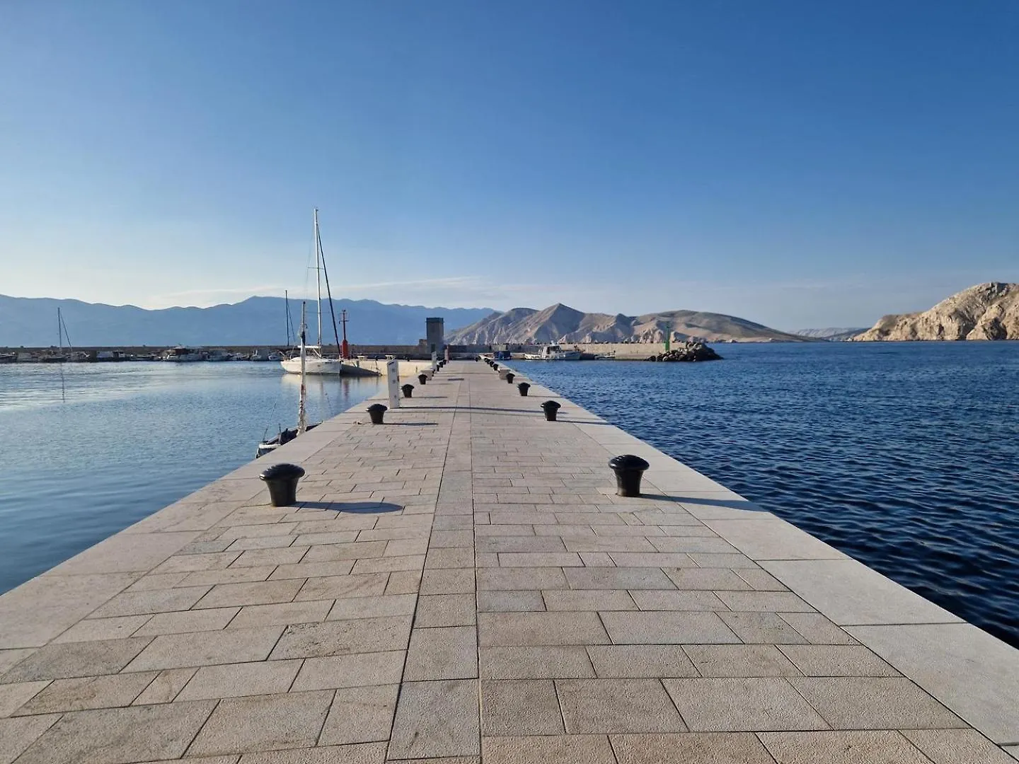 Apartment Djikic Baska  0*, Baska (Krk) Croatia