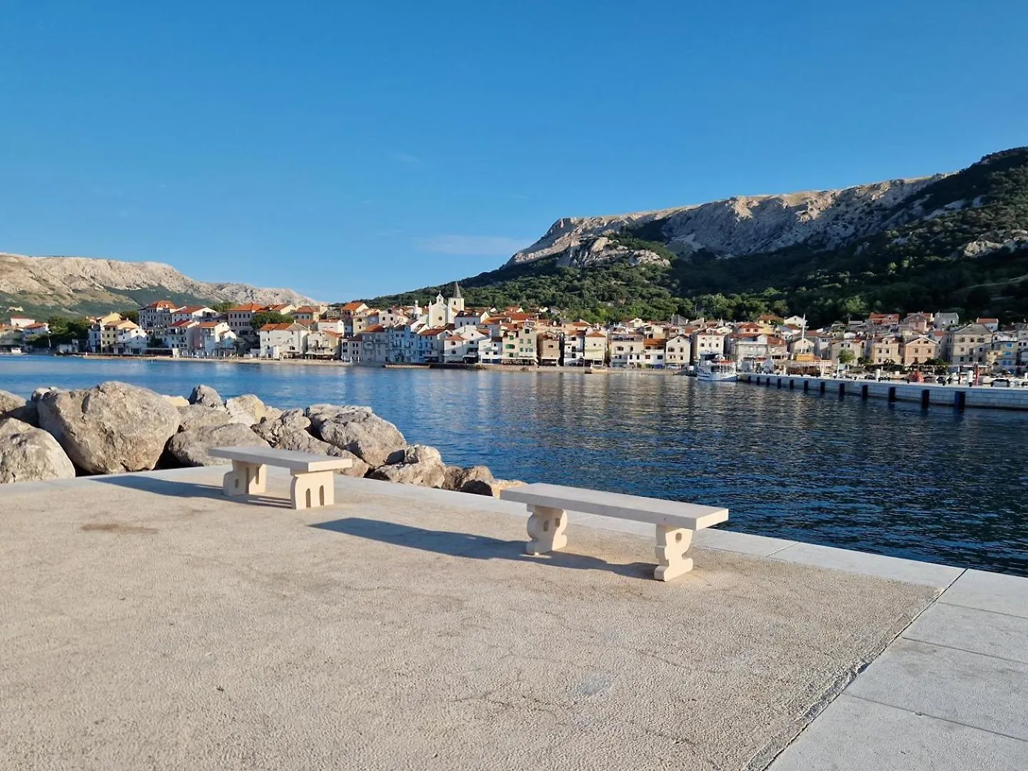 Apartment Djikic Baska