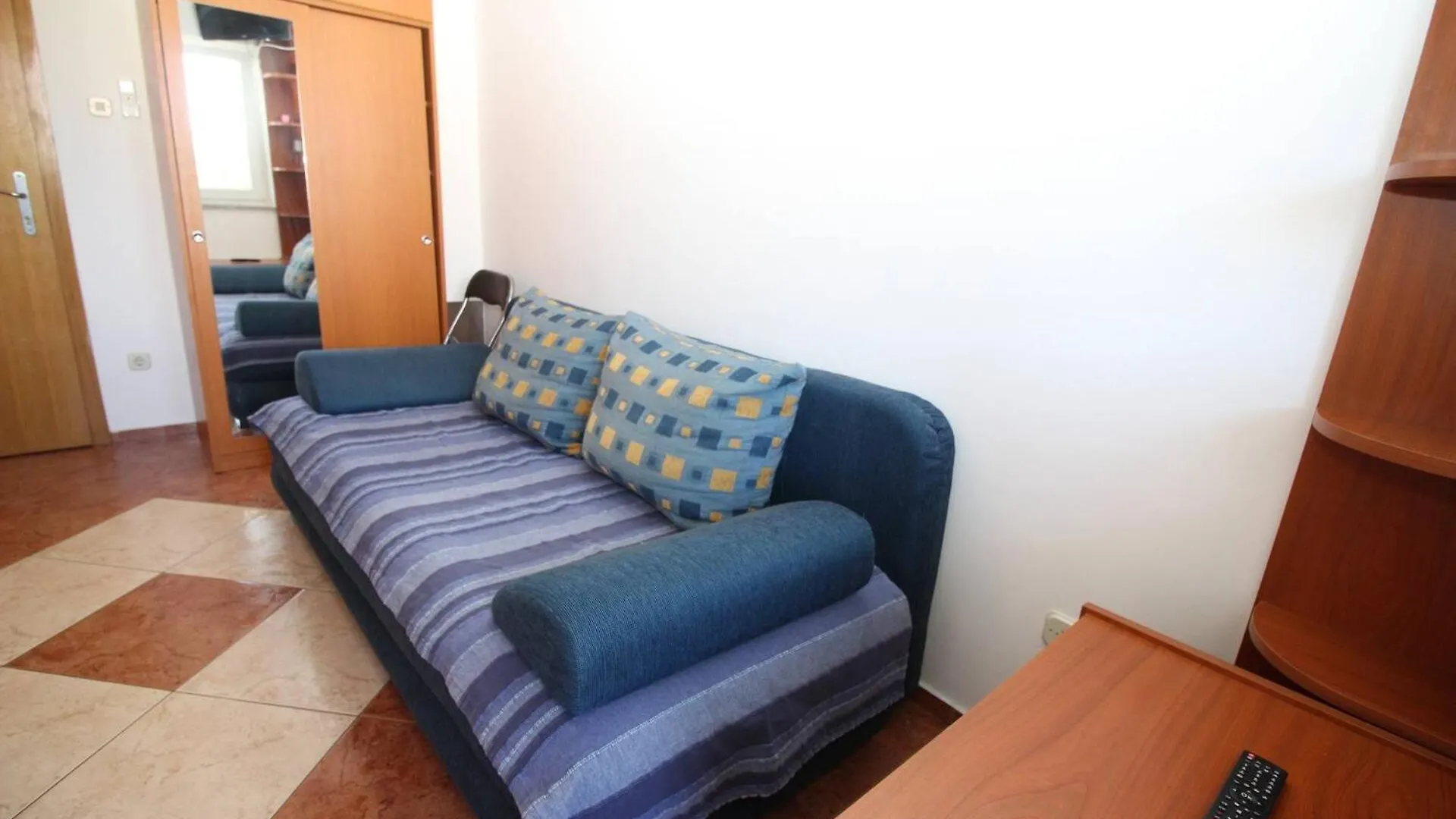 Apartment Djikic Baska  Croatia